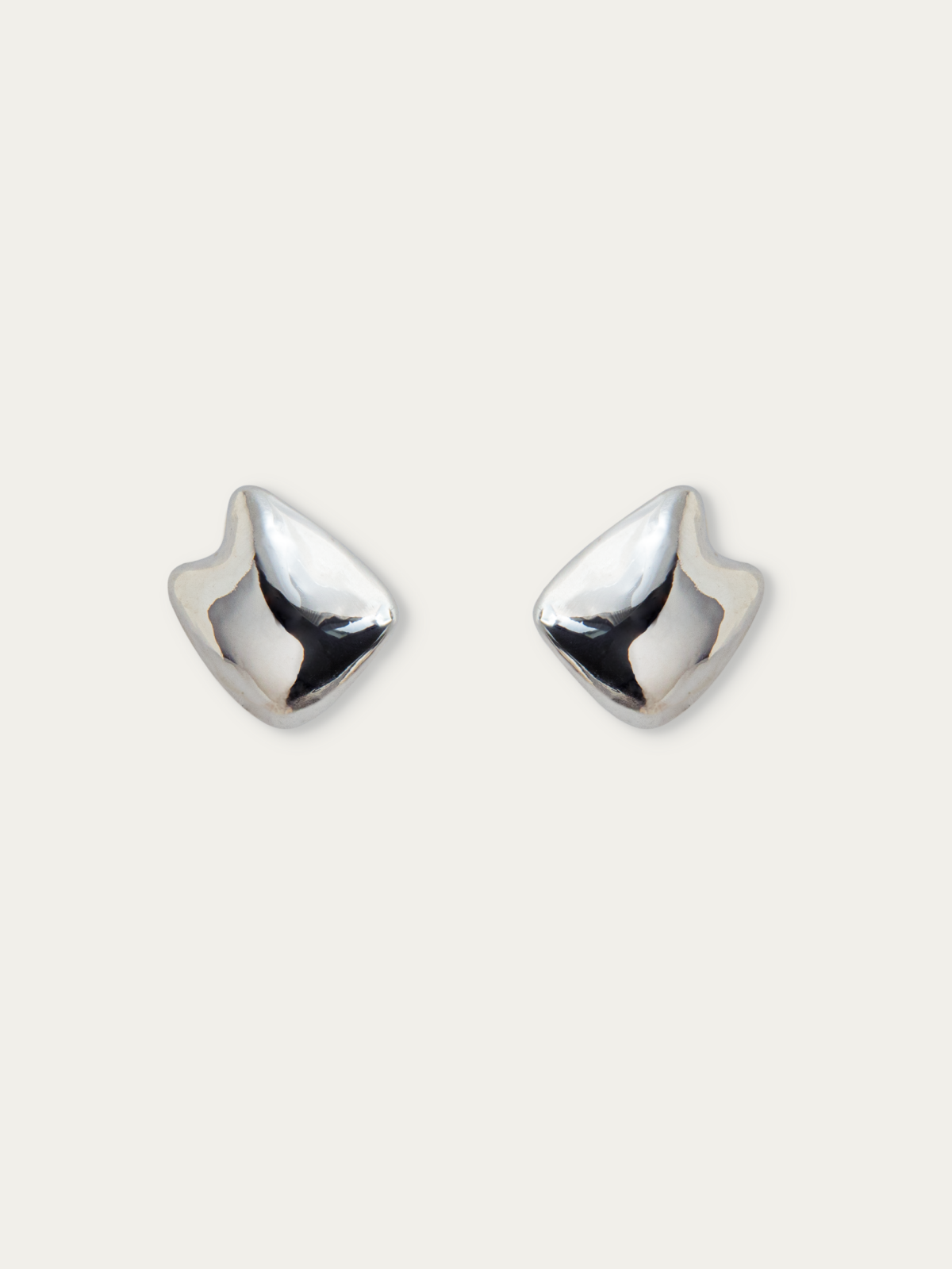 MEER STUDS