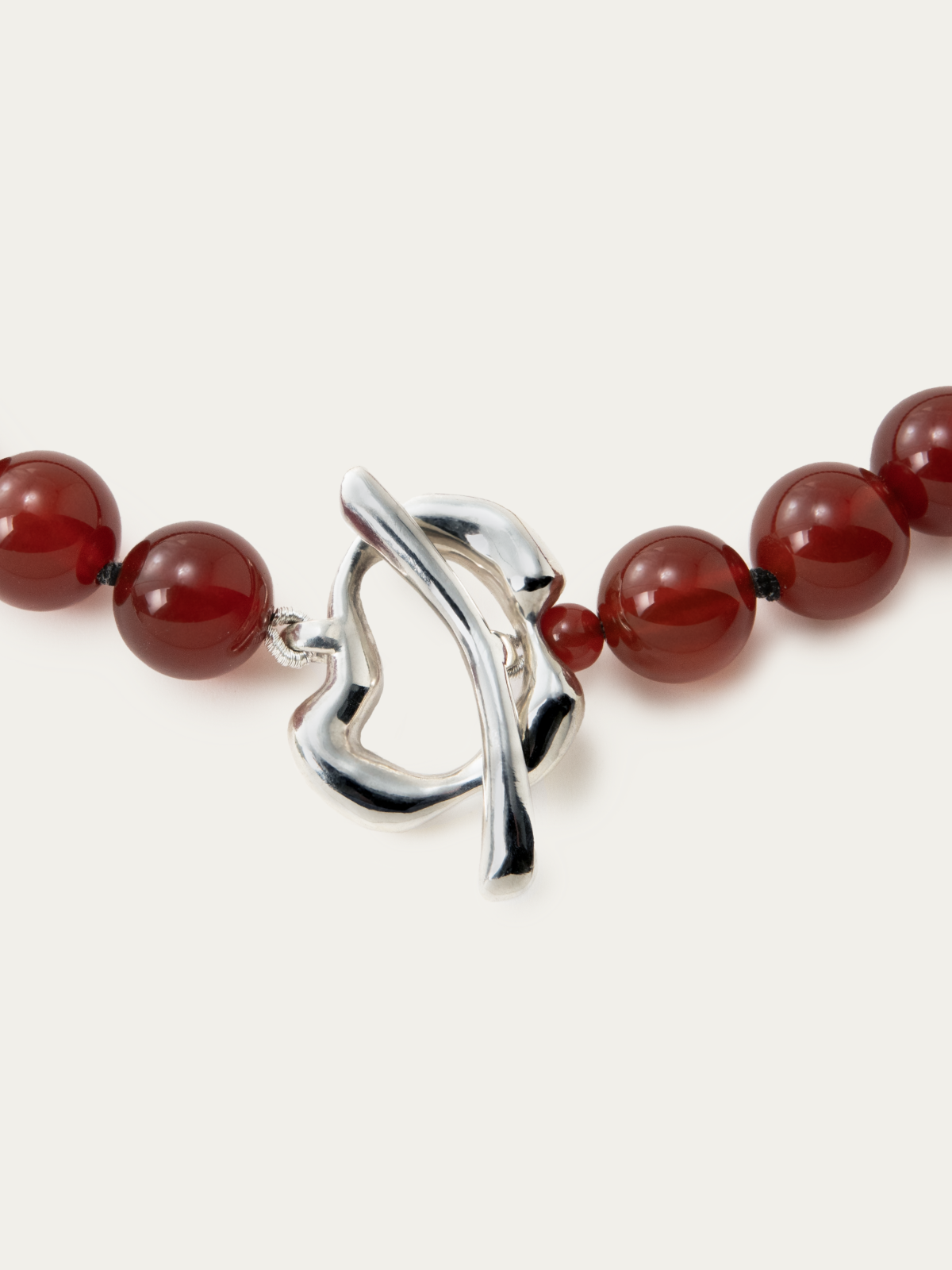 TAINE NECKLACE